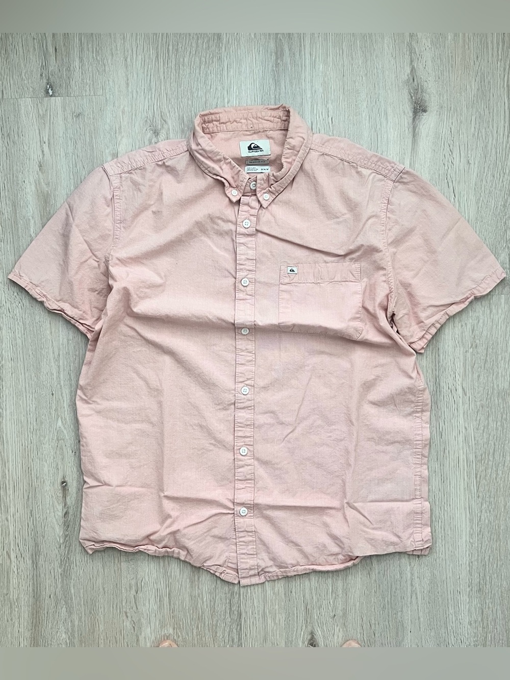 Vintage Quiksilver Hawaiian Shirt Mens M Pink Camp Collar Button Up Y2K Surf
